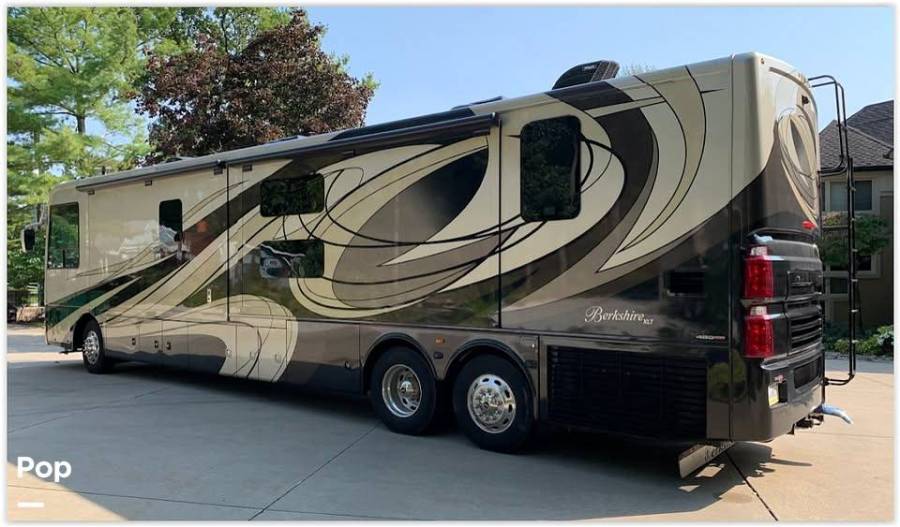 2018 Forest River Berkshire XLT 45A, $ 199,900