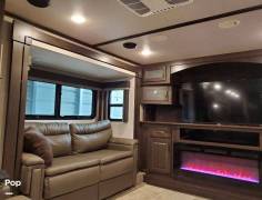 2021 Grand Design Momentum 376THS, $ 79,500