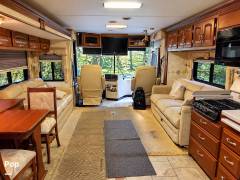 2005 Newmar Kountry Star 3910, $ 50,000