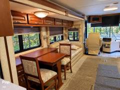 2005 Newmar Kountry Star 3910, $ 50,000