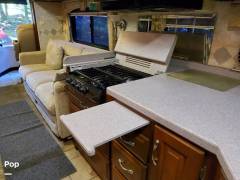 2005 Newmar Kountry Star 3910, $ 50,000