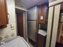 2005 Newmar Kountry Star 3910, $ 50,000