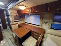 2005 Newmar Kountry Star 3910, $ 50,000