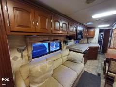 2005 Newmar Kountry Star 3910, $ 50,000