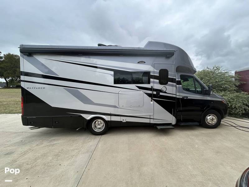 2026 Tiffin Wayfarer 25RW, $ 167,000