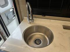 2026 Tiffin Wayfarer 25RW, $ 167,000