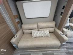 2026 Tiffin Wayfarer 25RW, $ 167,000