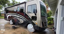 2015 Fleetwood Flair 26D, $ 50,000