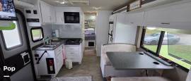 2015 Fleetwood Flair 26D, $ 50,000