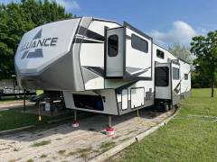 2023 Alliance RV Avenue 37MBR, $ 63,400