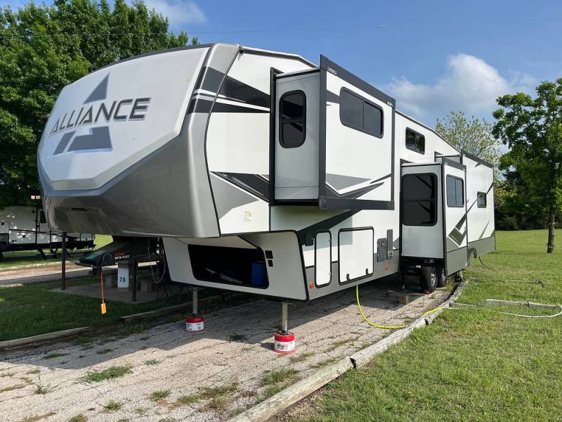 2023 Alliance RV Avenue 37MBR, $ 63,400