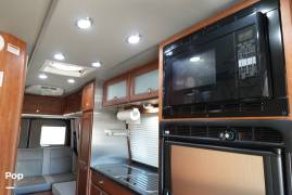 2017 Roadtrek Adventurous CS, $ 88,400