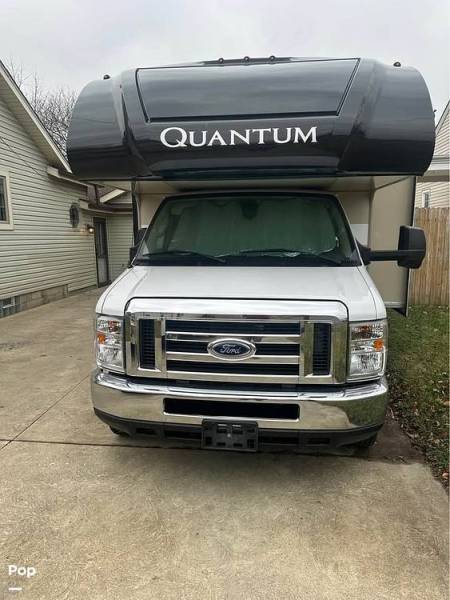 2020 Thor Motor Coach Quantum WS31, $ 94,500