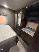 2020 Thor Motor Coach Quantum WS31, $ 94,500
