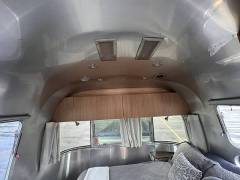 2019 Airstream Flying Cloud 25FB Queen, $ 73,400