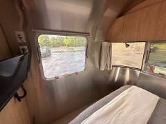 2019 Airstream Flying Cloud 25FB Queen, $ 73,400