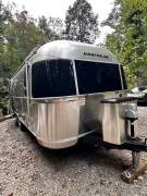 2019 Airstream Flying Cloud 25FB Queen, $ 73,400