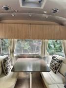 2019 Airstream Flying Cloud 25FB Queen, $ 73,400