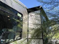 2015 Winnebago Tour 42HD, $ 180,000