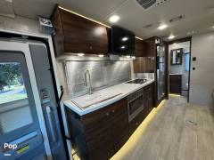 2021 Winnebago Navion 24D, $ 107,000