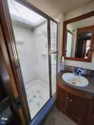 2018 Winnebago Vista LX 35F, $ 77,000