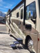 2018 Winnebago Vista LX 35F, $ 77,000