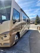 2018 Winnebago Vista LX 35F, $ 77,000