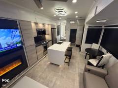 2023 Forest River Riverstone Signature 41RL, $ 117,000