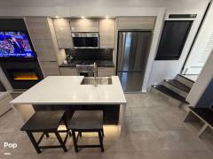 2023 Forest River Riverstone Signature 41RL, $ 117,000