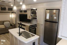 2023 Forest River Rockwood Signature Series M-8337, $ 49,450