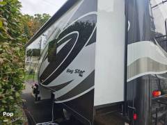 2023 Newmar Bay Star 3124, $ 139,900
