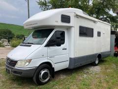 2006 Winnebago View 23H, $ 35,000