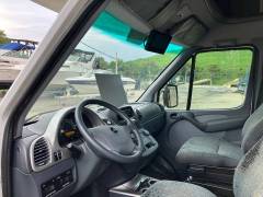 2006 Winnebago View 23H, $ 35,000