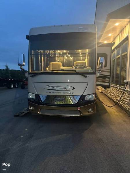 2016 Newmar Dutch Star 4369, $ 195,000
