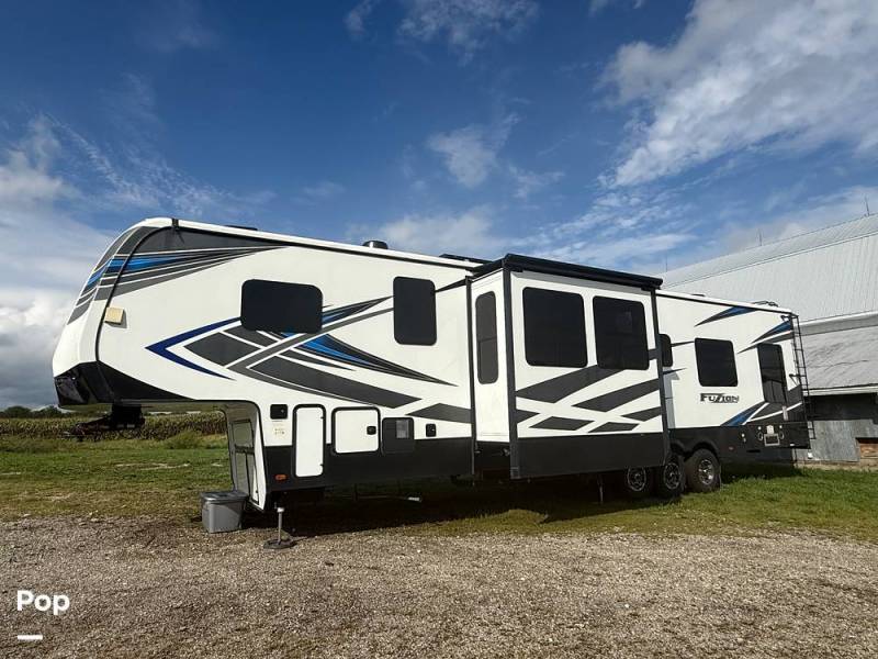2021 Keystone Fuzion 424, $ 55,750