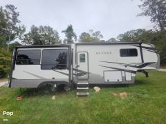 2022 Alliance RV Avenue 32RLS, $ 42,800