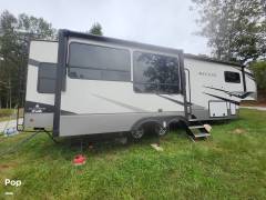 2022 Alliance RV Avenue 32RLS, $ 42,800
