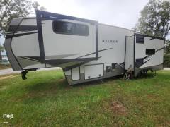 2022 Alliance RV Avenue 32RLS, $ 42,800