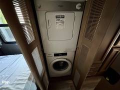 2022 Thor Motor Coach Palazzo 33.6, $ 188,000