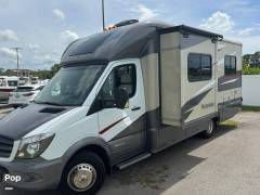 2018 Winnebago Navion 24V, $ 52,500
