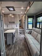 2021 Keystone Fuzion 419, $ 70,000