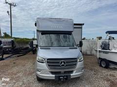 2021 Tiffin Wayfarer 25RW, $ 109,000