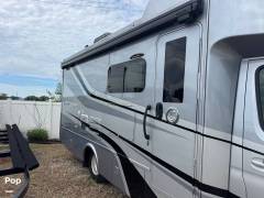 2021 Tiffin Wayfarer 25RW, $ 109,000