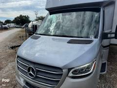 2021 Tiffin Wayfarer 25RW, $ 109,000
