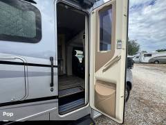 2021 Tiffin Wayfarer 25RW, $ 109,000