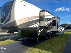 2022 DRV Mobile Suites 42RKDB, $ 131,000