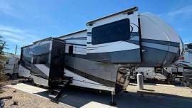2023 Grand Design Solitude 380FL, $ 93,750