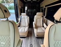 2023 Midwest Daycruiser DC-B, $ 128,900