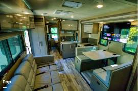 2020 Thor Motor Coach Axis 27.7, $ 71,200