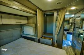 2020 Thor Motor Coach Axis 27.7, $ 71,200